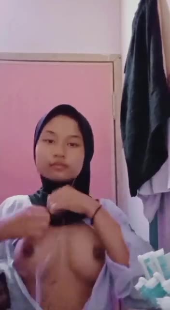 Hijab Sange Remes Remes Toket 2