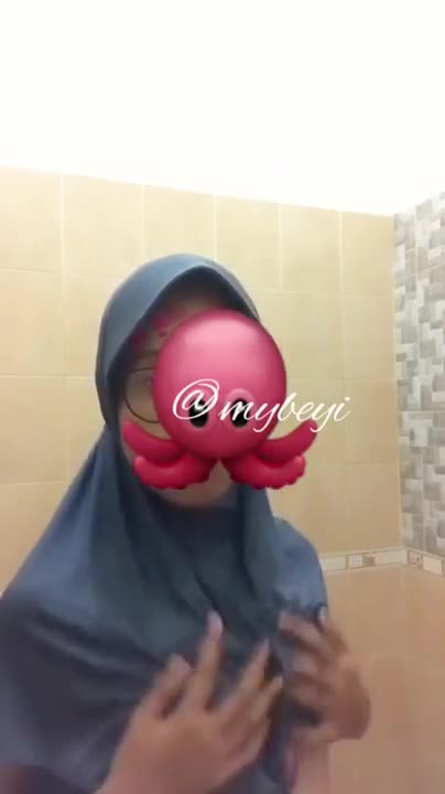 Mybeyi Remes Remes Nenen Dikamar Mandi