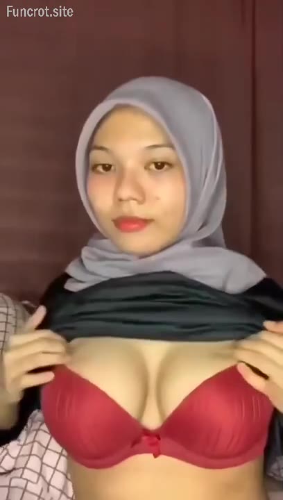 Ukhti Cantik Binal Pap Toket Mulus