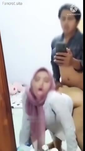 Ukhti Sange Di Sodok Dari Belakanbg Di Depan Cermin