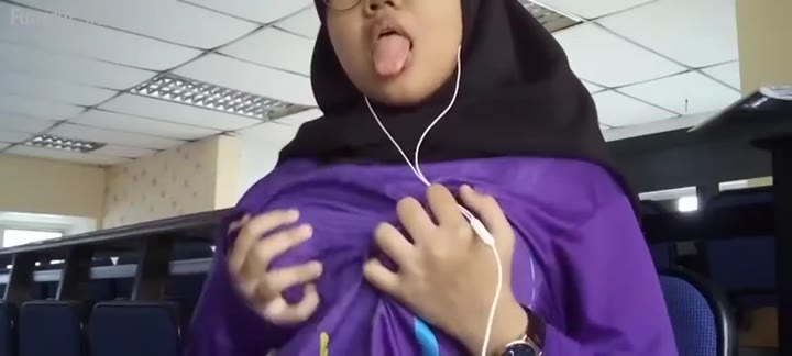 Bokep Abg Pelajar Hijab Binal Eksib Di Kelas
