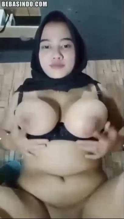 Bokep Bebby Moy Toge Pake Jilbab Colmek Ngangkang