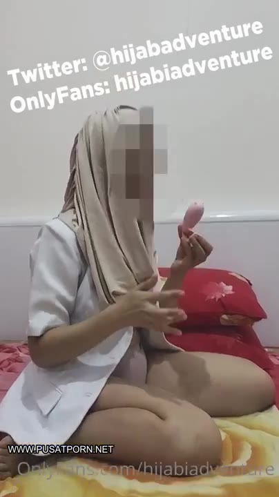 Bokep Hijab Adventure Belajar Pasang Vibrator