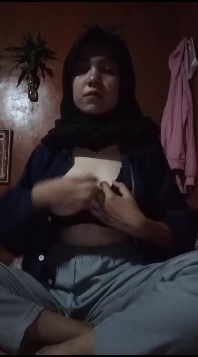 Bokep Hijab Hitam Masih SMA Belajar Nakal