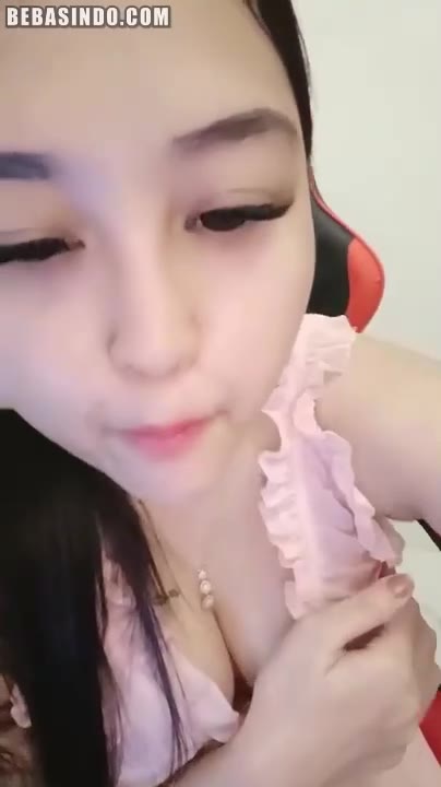 Bokep Indo ABG Cantik Butuh Teman Buat Ngentot
