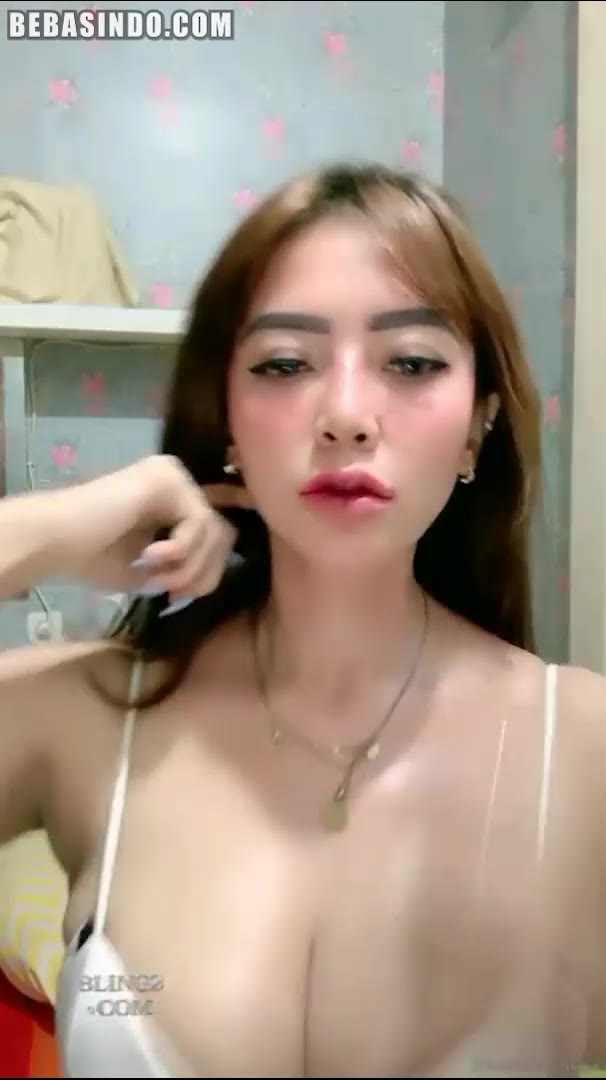 Bokep Indo BeeFlo Cantik Toge Live Basah Menggoda