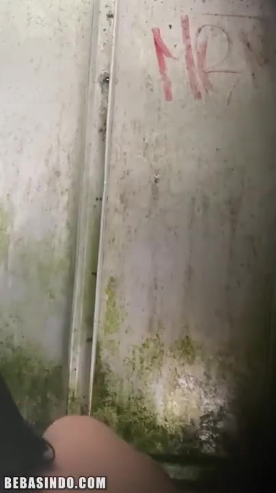 Bokep Indo Ngintip Kamar Ganti Kolam Renang 5