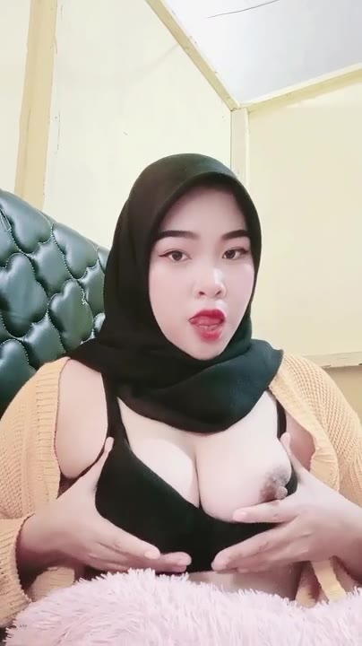 Bokep Jilat Pentil Ratu Cantik Hijabers Tobrut ID 68839564 Mango