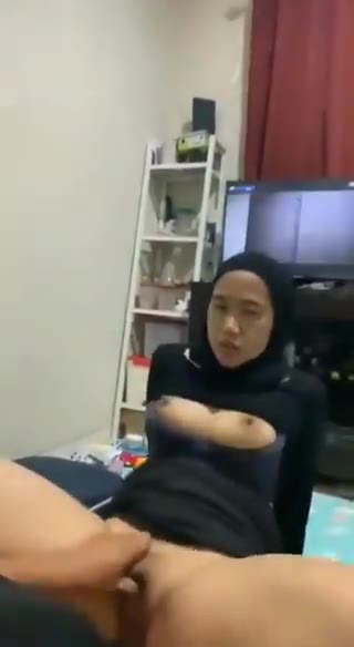 Bokep Viral Jilbab Cantik Main ke Kost Pacarnya