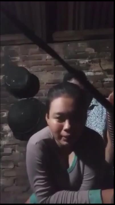 Bokep Indo Gadis Desa Bispak Ngewe di Dapur